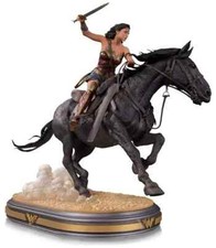 DC COLLECTIBLES WONDER WOMAN