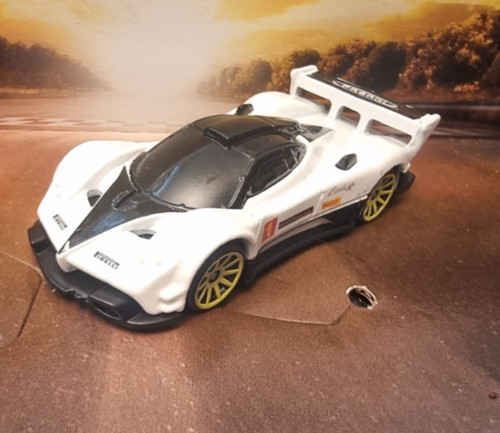 Hot wheels 2022 215 250 - wheels, pagani