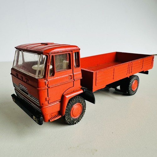 Vintage lion car daf orange - daf,