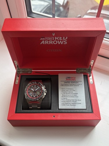 Citizen red arrows eco - citizen, drive