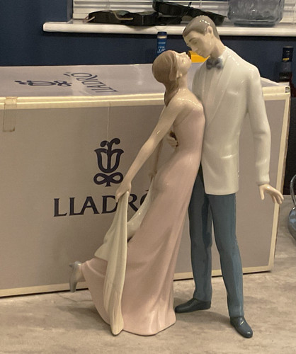 Lladró happy anniversary - happy,