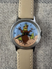 1970s Yogi Bear Timex Hanna