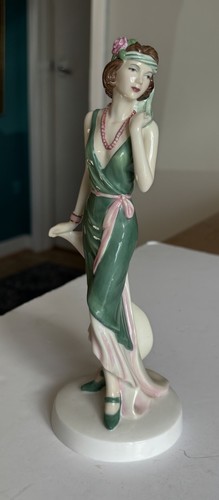 Royal doulton pretty ladies - royal,