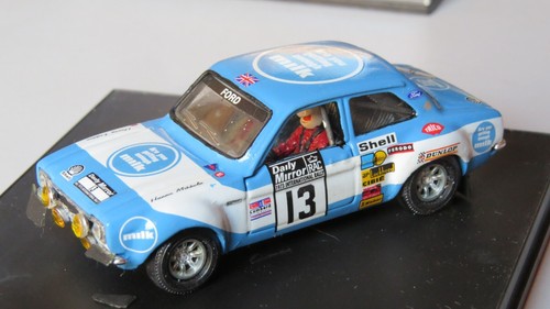 Miniature ford escort 1er - 1/43,