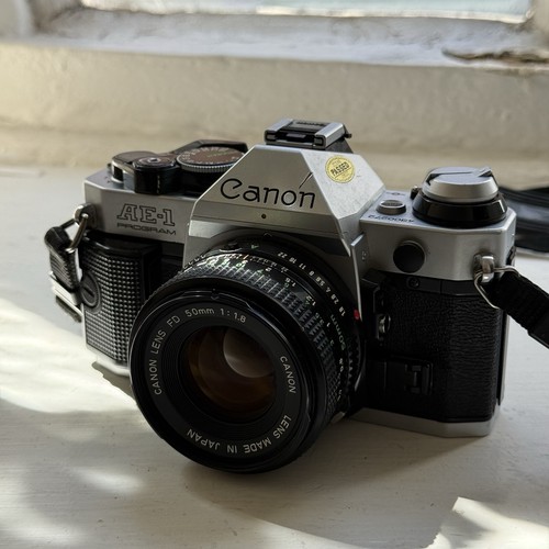 Canon 35mm slr - 35mm, film