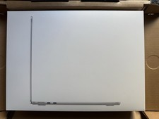 Apple MacBook Air M5 13”