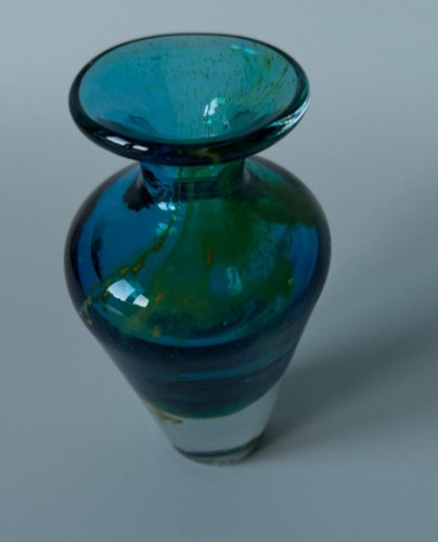 Mdina art glass - bud, vase