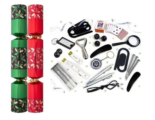 Christmas crackers red green - crackers,