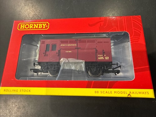 Hornby r6561 horse box - br,