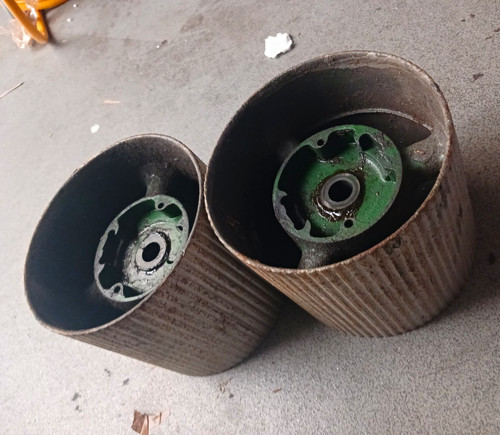 Metal ribbed lawn mower - 2x,