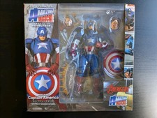 Revoltech Capitan America