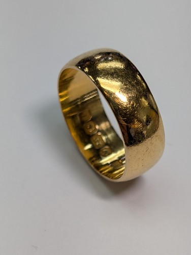 22ct gold wedding band - 22ct,