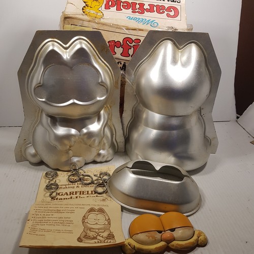 Wilton cake pan set - :, garfield