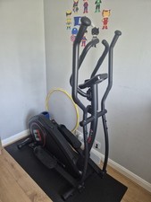 BodyMax E40 Compact Cross