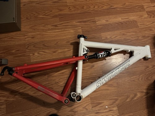 Santa cruz blur 4x small - santa,