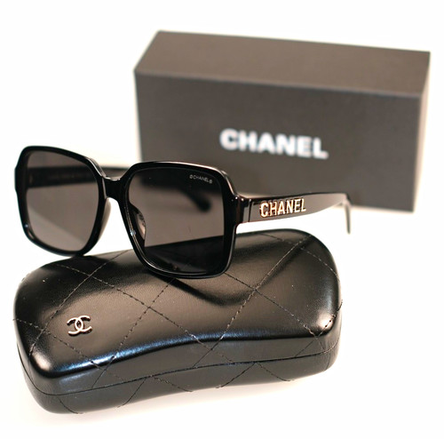 Chanel womens black - chanel,