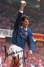 Modern HAND SIGNED 6x4 Photo 