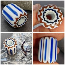 Venetian Rosetta chevron focal