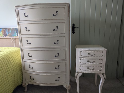 Lovely chest draws - lovely,