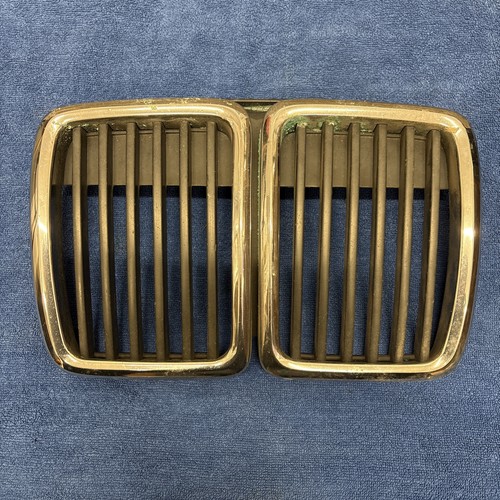 Bmw e30 centre - bmw, grille