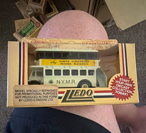 Lledo diecast model bus - lledo,