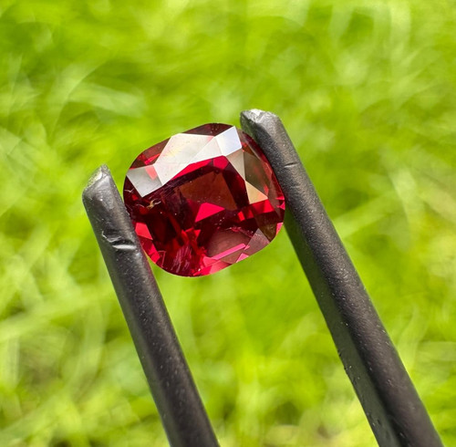 Natural red spinel ct - red,