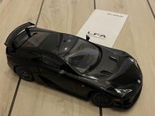 AUTOart Signature 1/18 Lexus