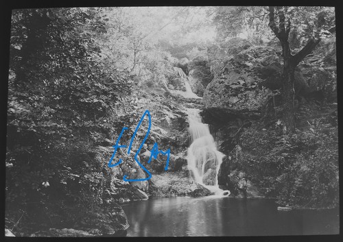 Photo waterfall top of - photo,
