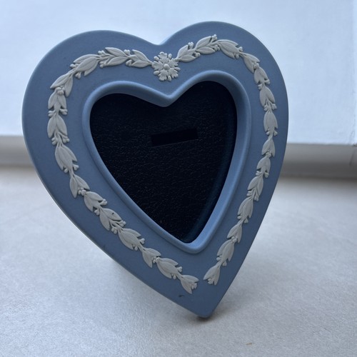 Blue wedgwood jasperware - 1,