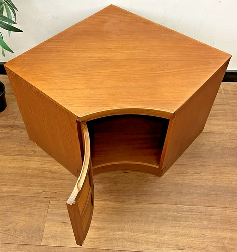 Nathan teak - knoll),
