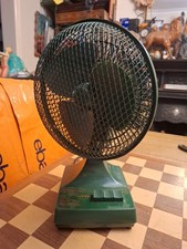 Micromark 72 Green  90° Oscillating 3 Blade Desk Fan Model No. MM30034 WORKING