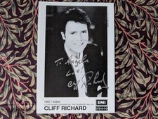 Cliff Richard Autograph - Signed Photo - Rock And Roll Singer