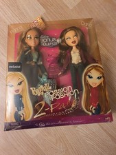 MGA Bratz Passion 4 Fashion Fianna And Dana 2 Pack in Original Packaging. 