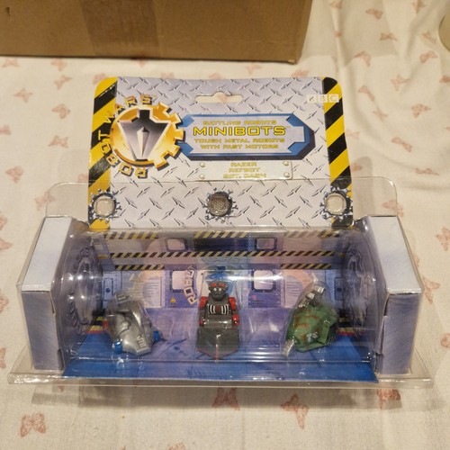 Bbc robot wars mini bots - wars, 3