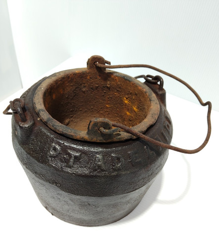 Scarce antique pot heavy - antique,