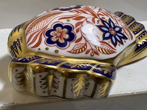 Royal crown derby - crown, crab