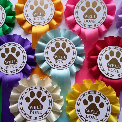 Tier dog rosettes well - x,