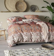 Irisette Fine Beaver Bedding