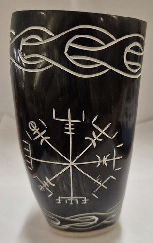 Buffalo horn mug with viking - horn,