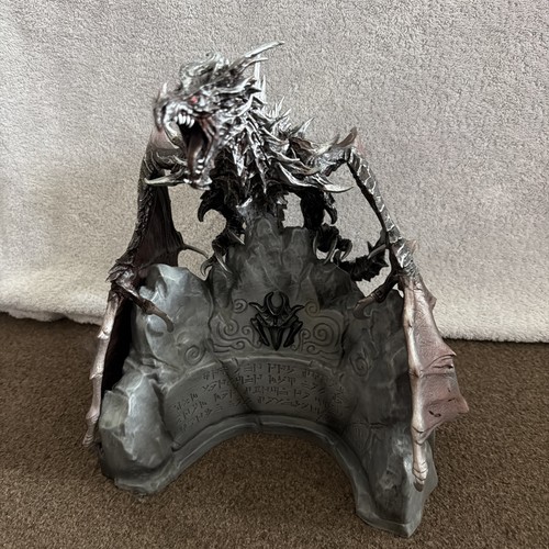 Skyrim alduin dragon statue - alduin,
