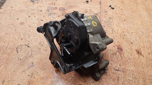 Volvo s40 fuel filter - volvo,