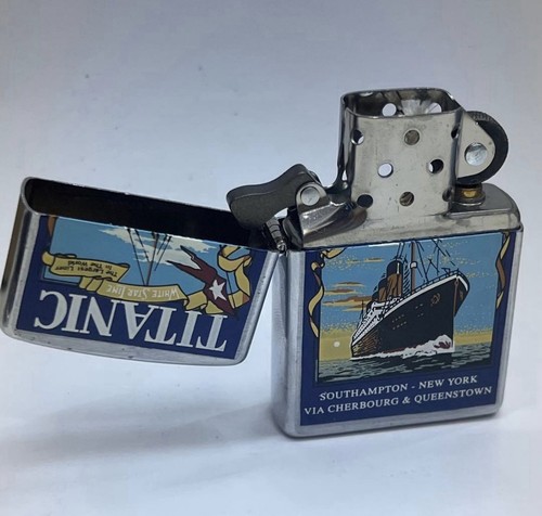 Zippo oil lighter - , antique