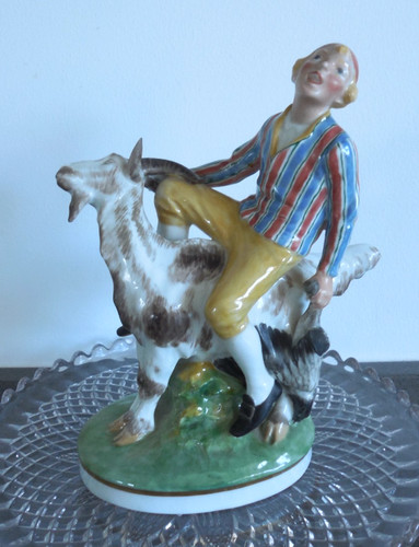 Royal copenhagen figure - royal,