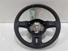 2013 VOLKSWAGEN POLO