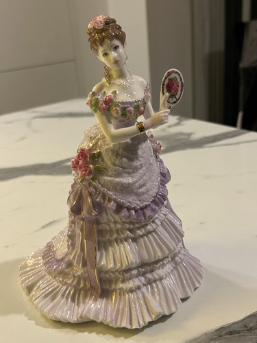 Royal worcester figurine - royal,