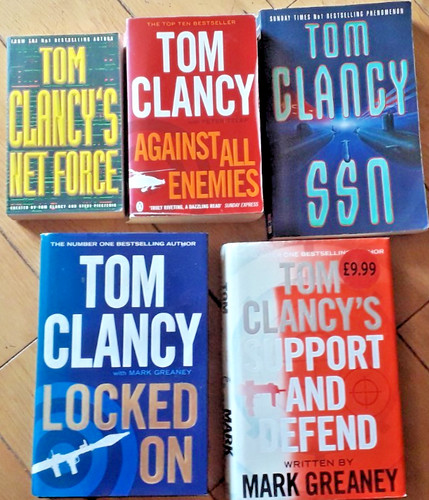 Tom clancy book bundle - clancy, vgc