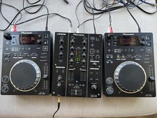 Pair Of Pioneer CDJ-350 +