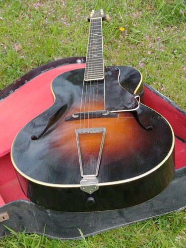 Radiotone vintage guitar - vintage, in