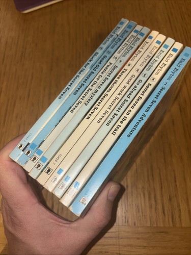 Enid blyton secret seven - seven, books