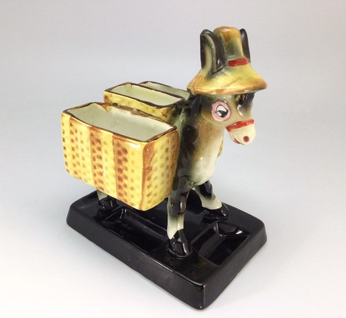 Donkey dresser valet - dresser,
